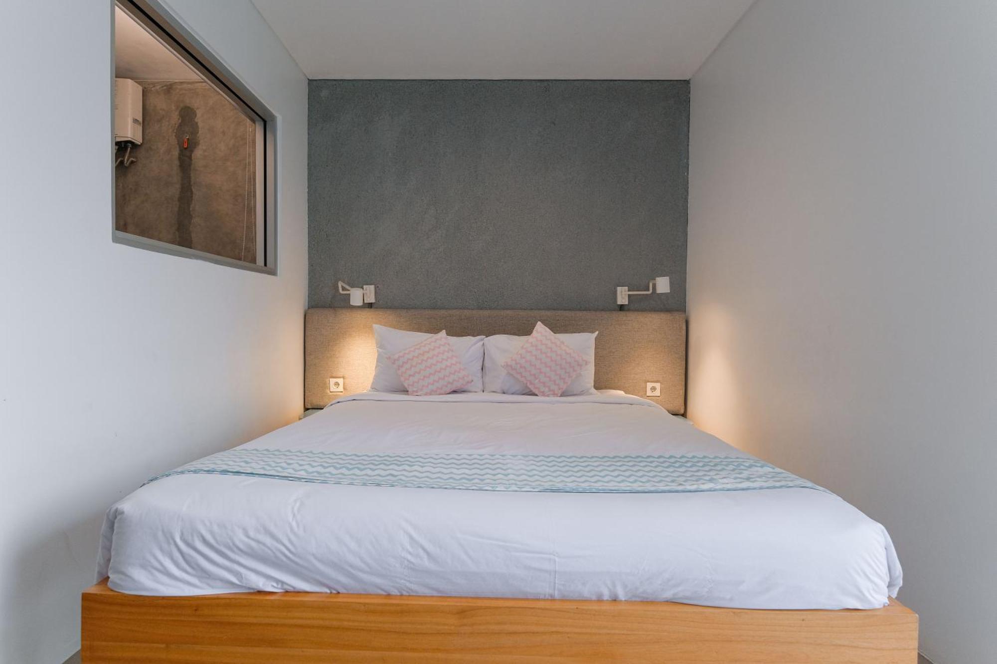 Djajanti House Bed & Breakfast Semarang Ngoại thất bức ảnh