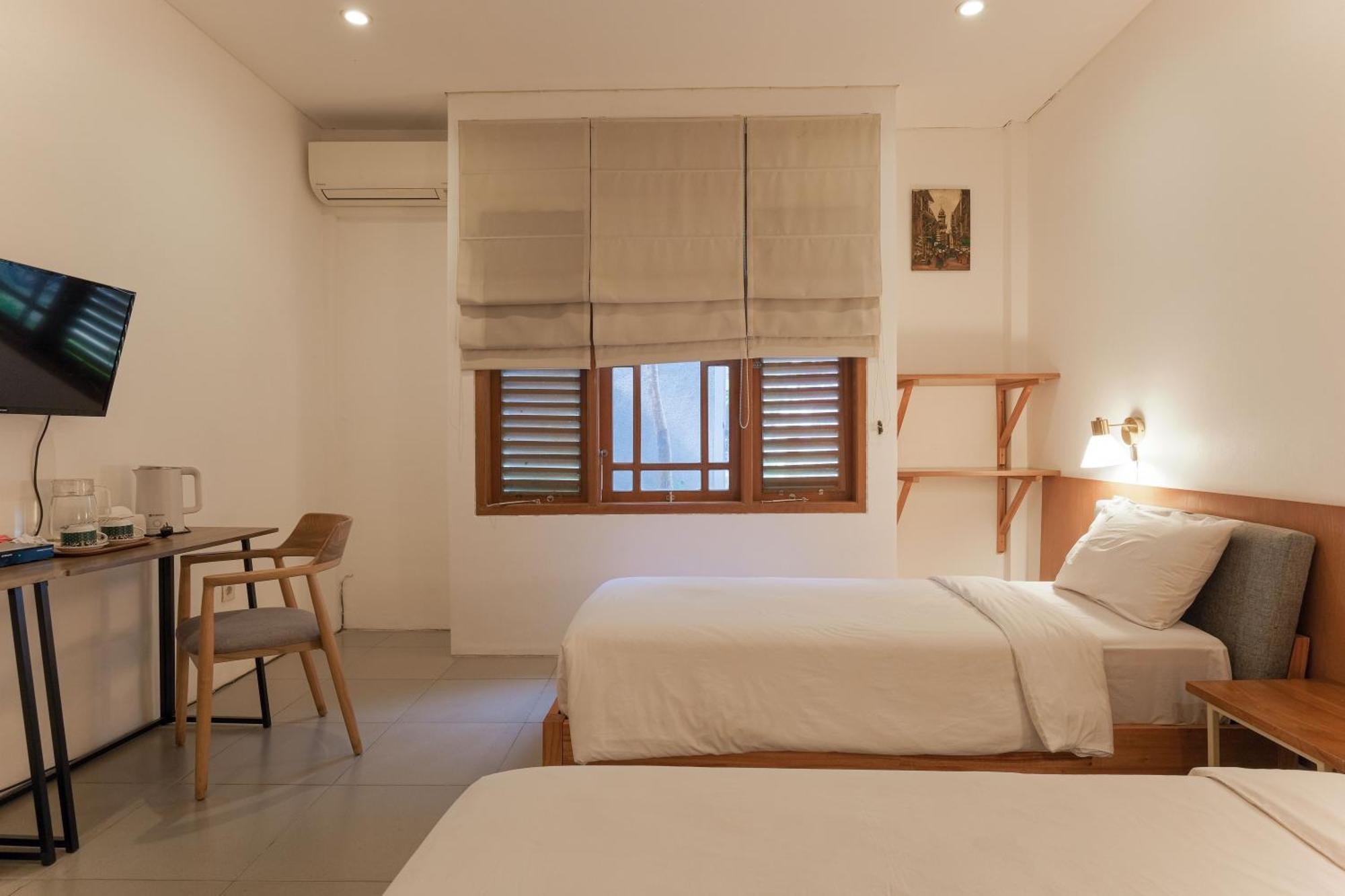 Djajanti House Bed & Breakfast Semarang Ngoại thất bức ảnh